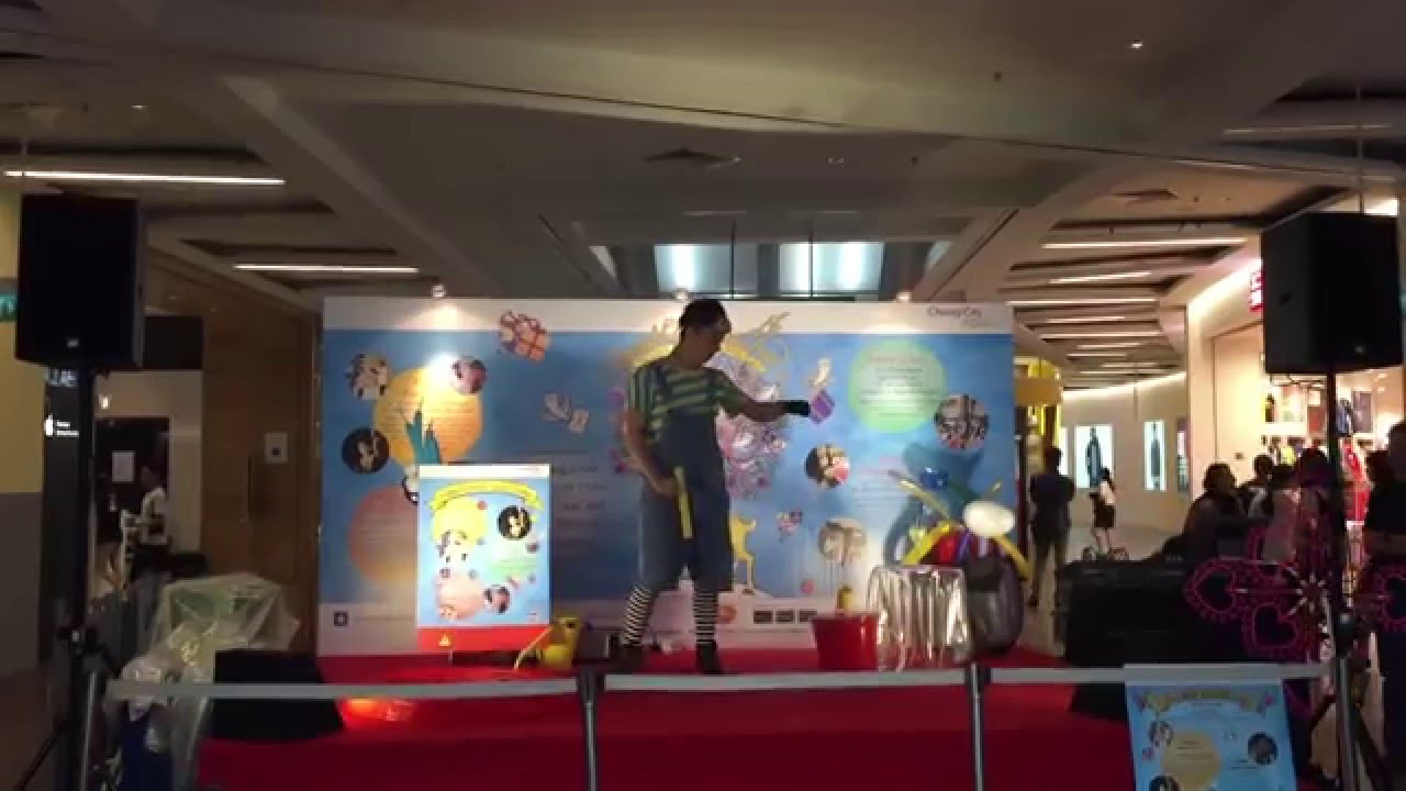 Bubble Fiesta live show at Changi City Point