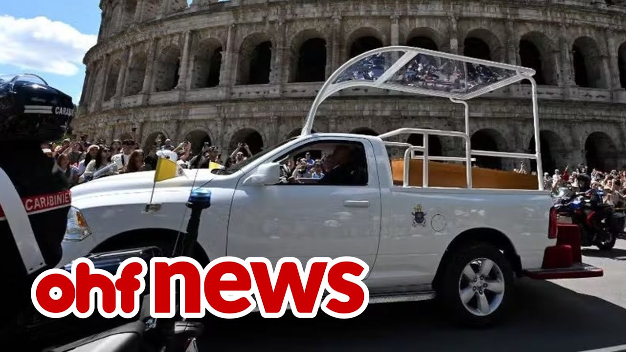 Caix&atilde;o do Papa Francisco passa pelo Coliseu durante cortejo para Bas&iacute;lica de Santa Maria Maggiore