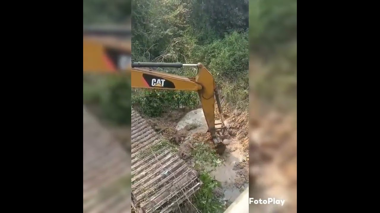 Swamp Buggy Excavator CAT 320D (Long Boom) For Sale @ N45m (INNOMachine.ng)