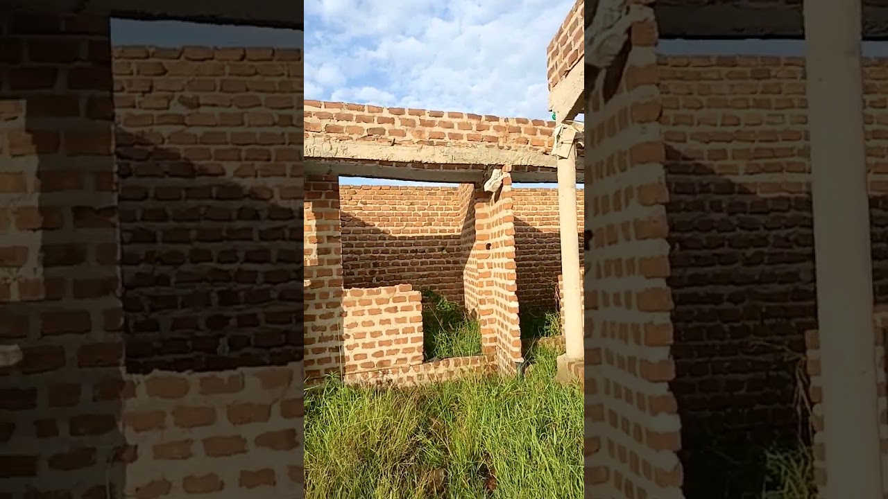 SHELL HOUSE FOR SALE URGENTLY and cheaply. The owner needs 15m UGx negotiable for serious buyer 