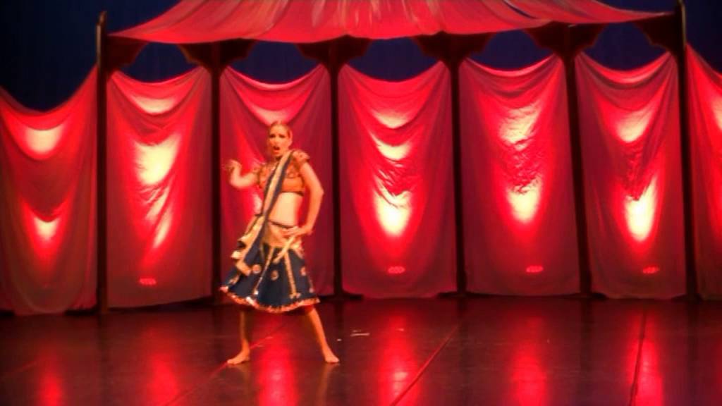 GIOIA CAVEDON BOLLYWOOD@ FESTIVAL BELLYFUSION 2015