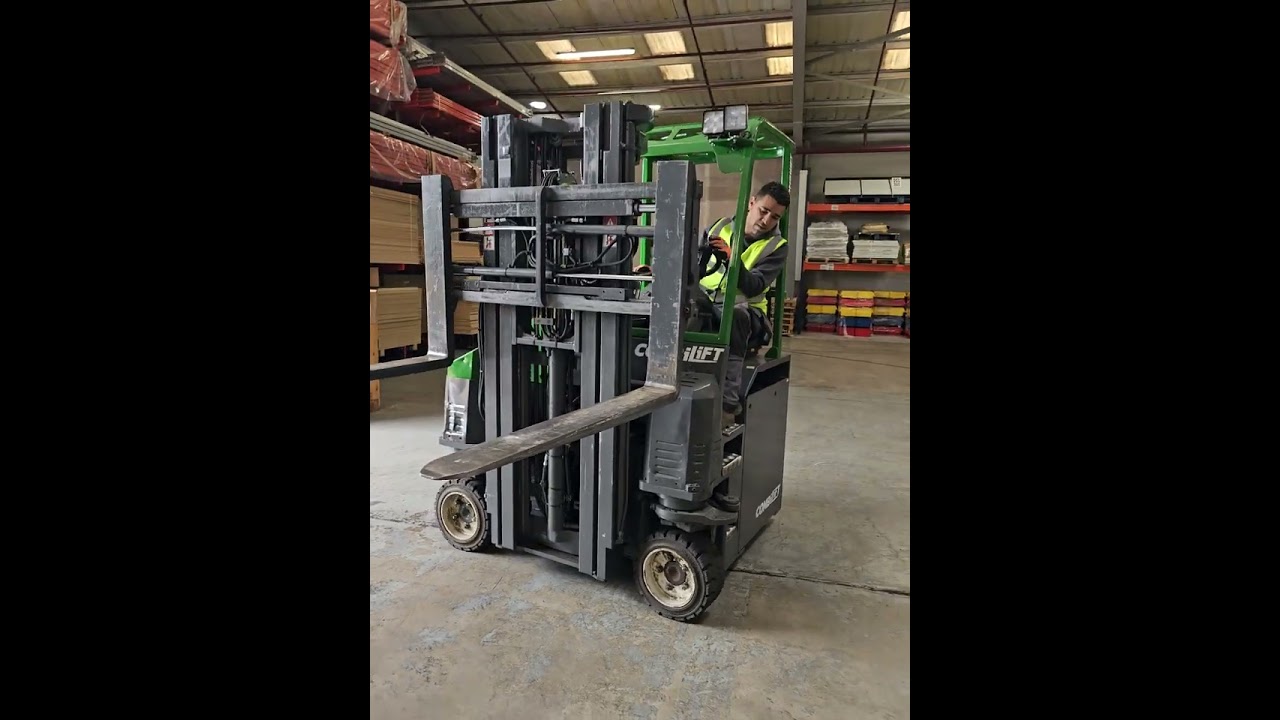 Combilift CB2500 Electric Forklift