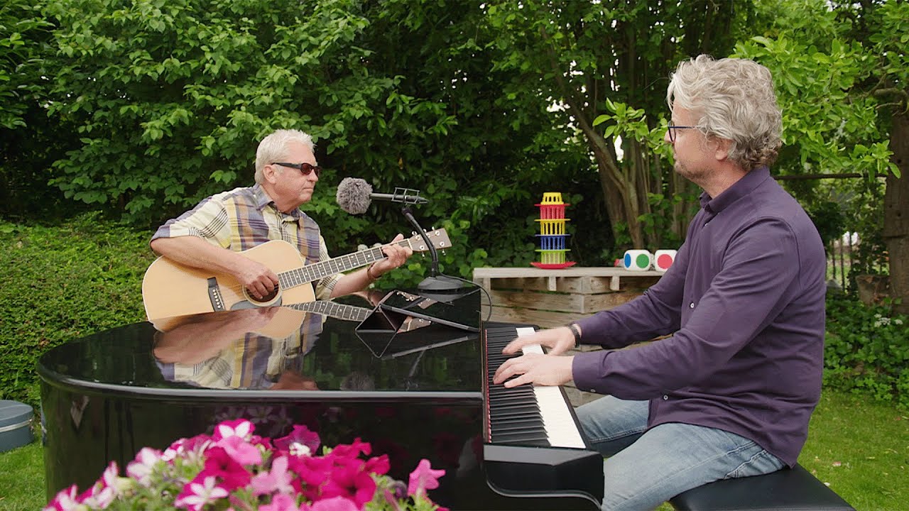 Henk Steijvers - Koempel Sjeng (live in Op verzeuk op bezeuk)