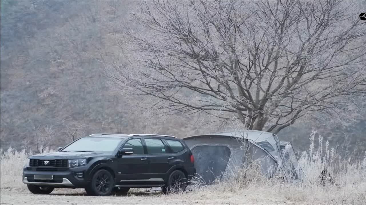 雪中扎营，体验别样温暖