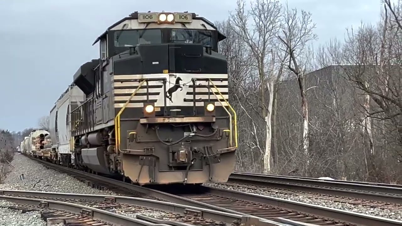 12/1/2024 Railfanning Macedonia Ohio Feat. High Speed Action, DC to AC, Autorack Train & more!