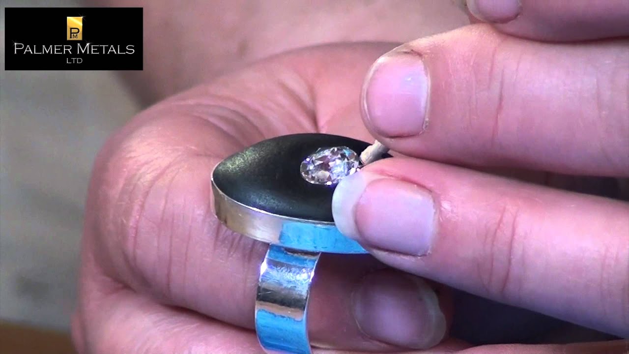 How to make gorgeous jewellery with Crystal Clay and Crystals | AD