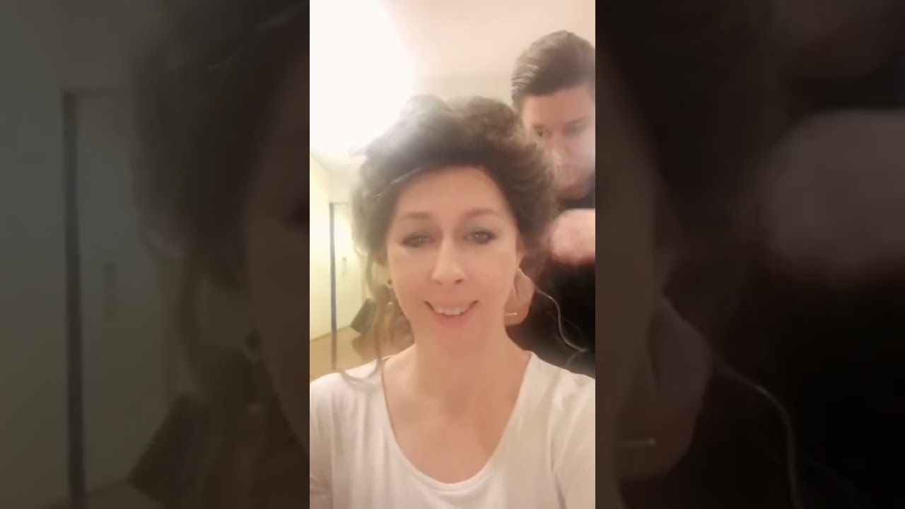 Transforming into a hoarder La Frugola - Behind the scenes #opera #behindthescenes #wiginstall #fun