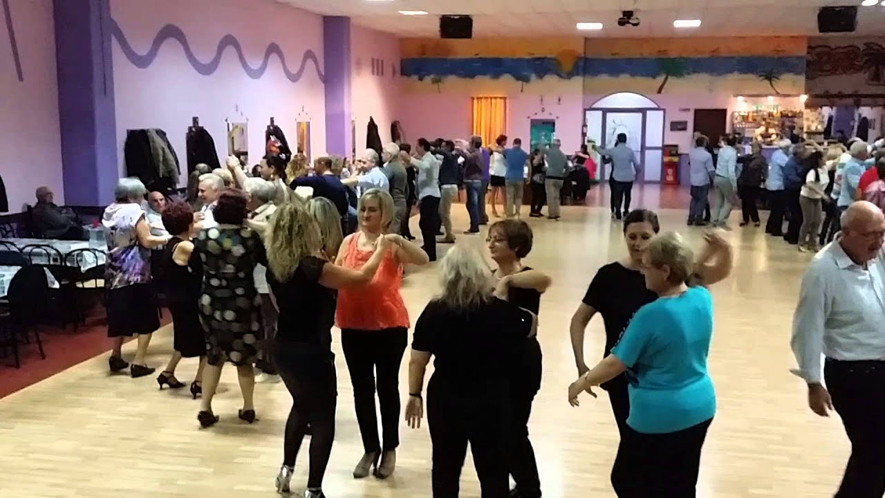 BACHATA RUEDA