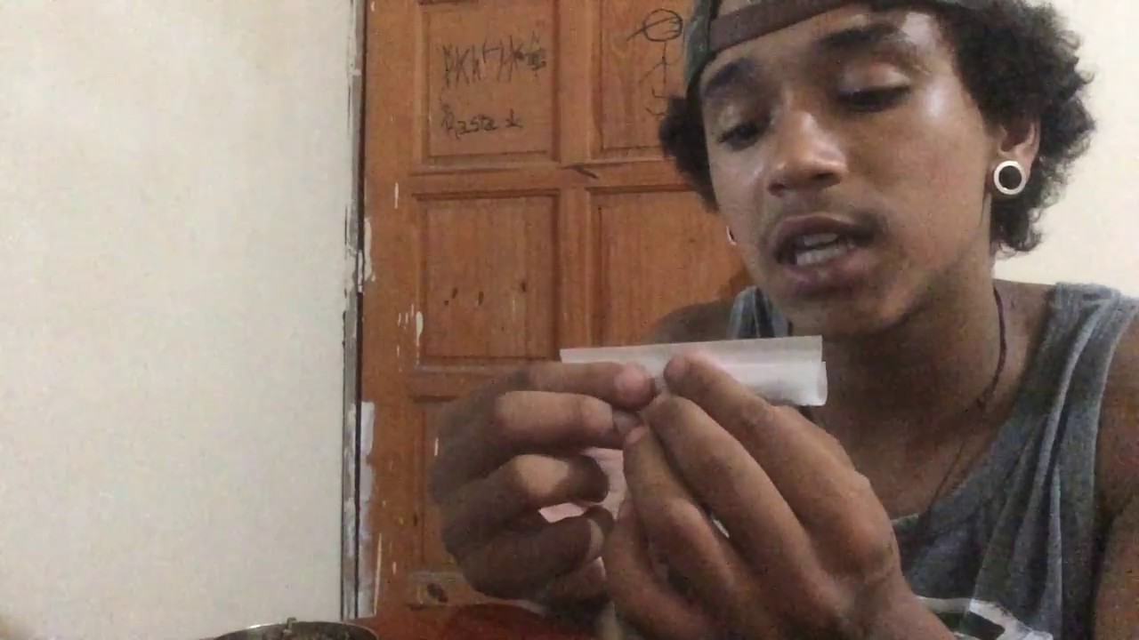 COMO BOLAR UM BASEADO PARA INICIANTES ! 002