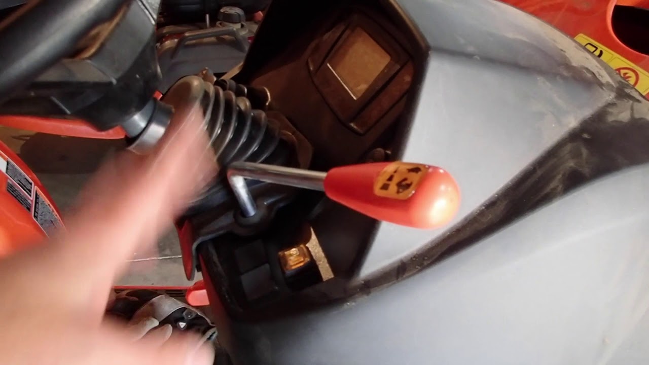 Kubota LX2610 Dash Removal - LED Work Light Install (P1)