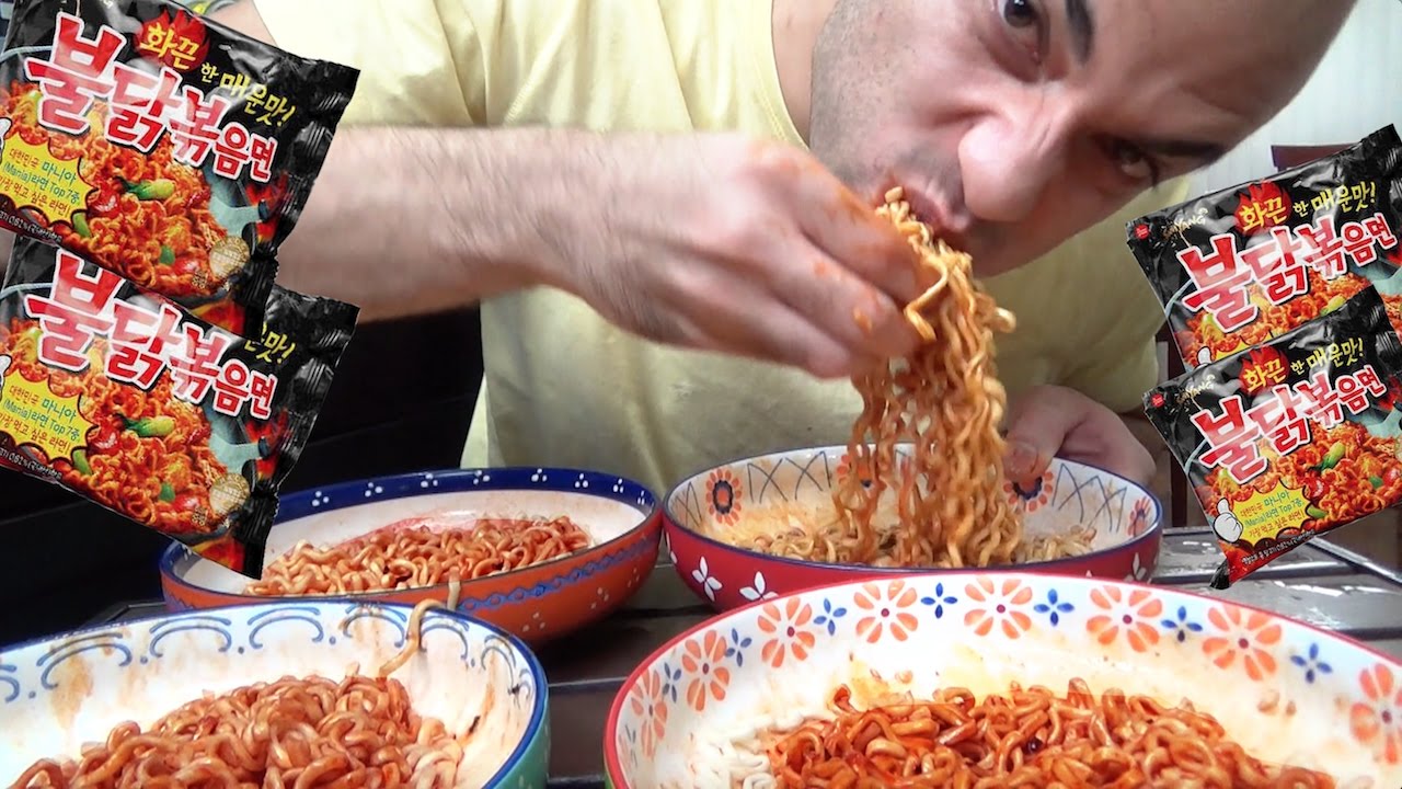 SPICY FIRE RAMEN KOREAN NOODLE CHALLENGE 4 PACKS SAMYANG MUKBANG (Eating Show)
