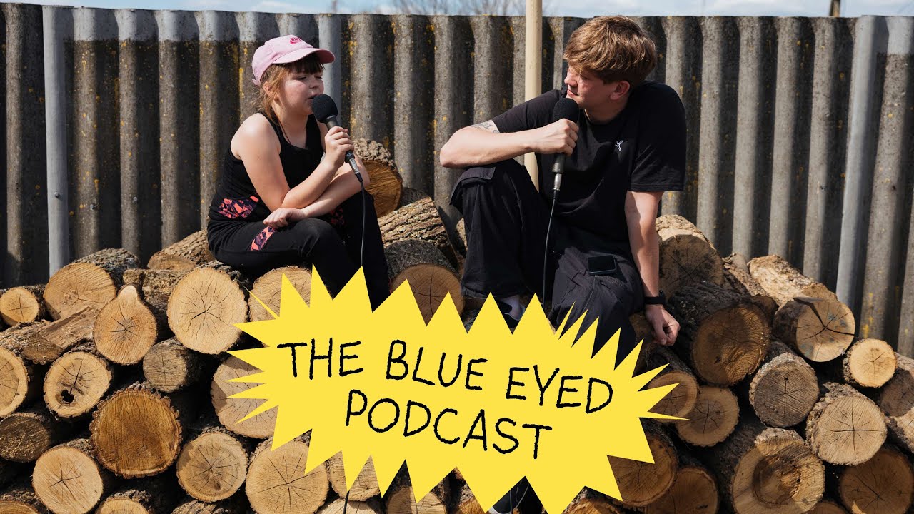The Blue Eyed Podcast: Дзеркальний короп, краса в жінках і навичка жити — діти Хухри і Савинців