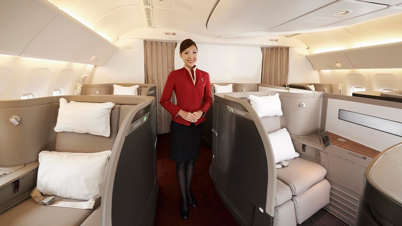 CATHAY PACIFIC First Class Boeing 777 from Hong Kong to Frankfurt (PHENOMENAL)