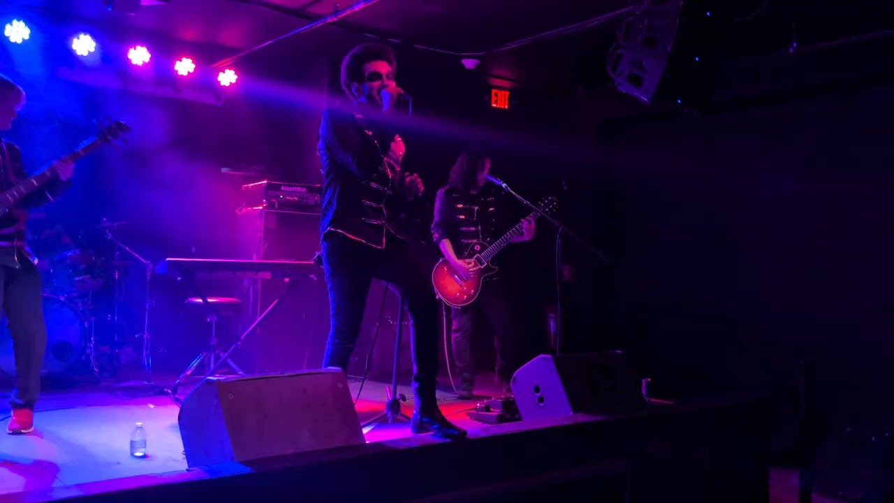 So Long and Good Night MCR Cover Band fronted by Danny Ayala. Amityville Music Hall 9-27-25 #3