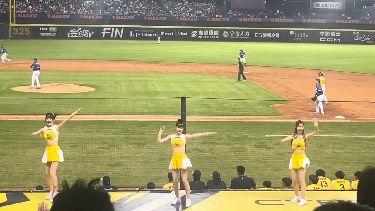 2025.8.8 #passionsisters #衣宸 #畇二 #夏蕾 #漂亮女球迷 許基宏應援