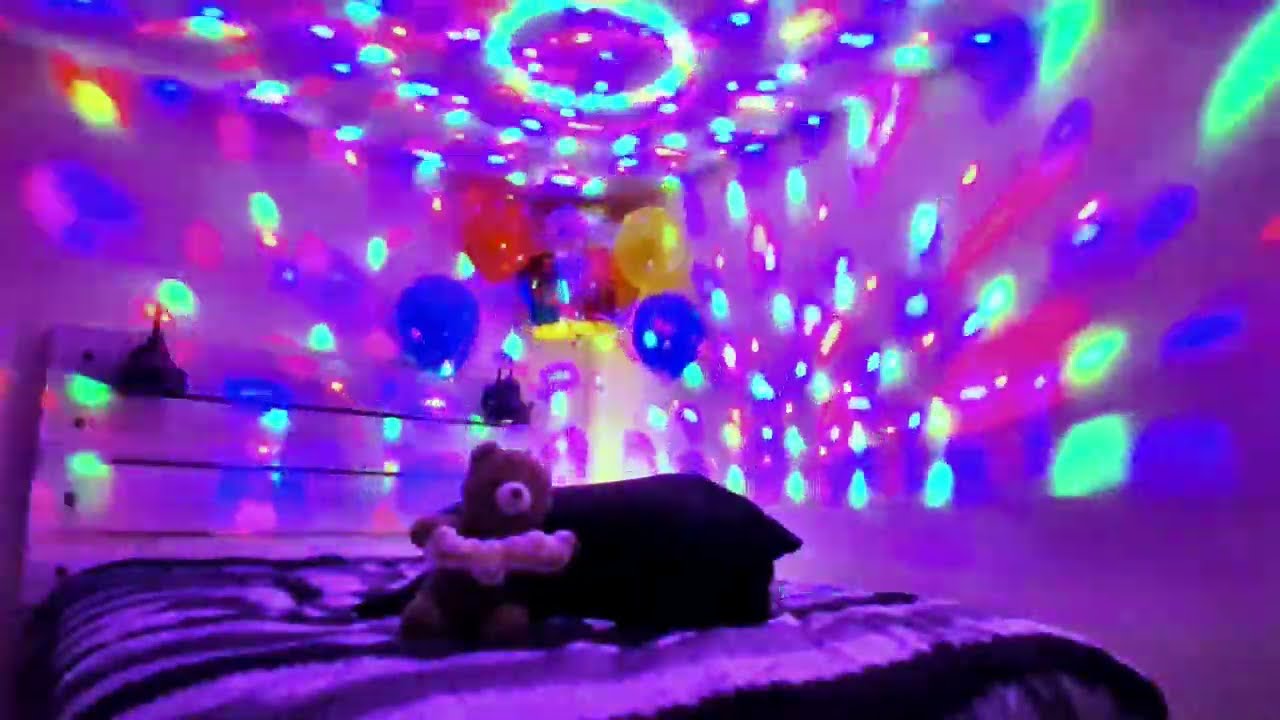 Apleu - dancing in my bedroom, alone (mv)