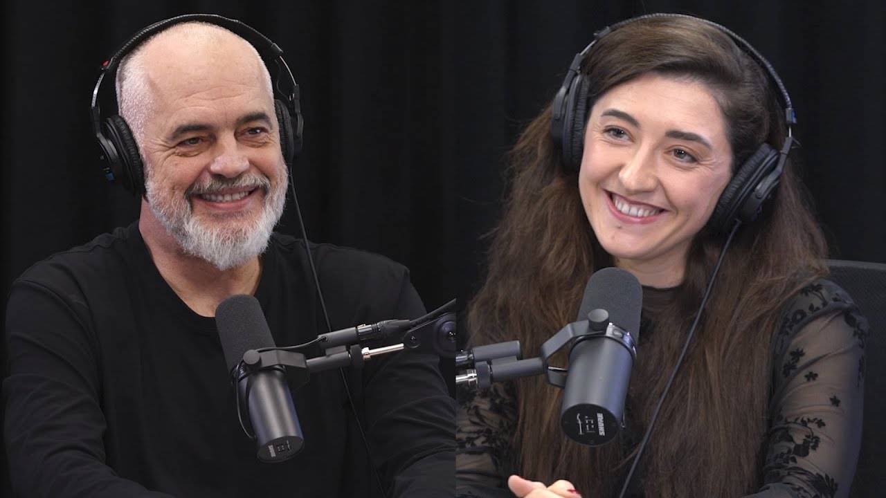 MIRËMËNGJES 😊 dhe me Episodin 14 të Sezonit 2 të Podkastit FLASIM, “Hirushja nga Mitrovica”,