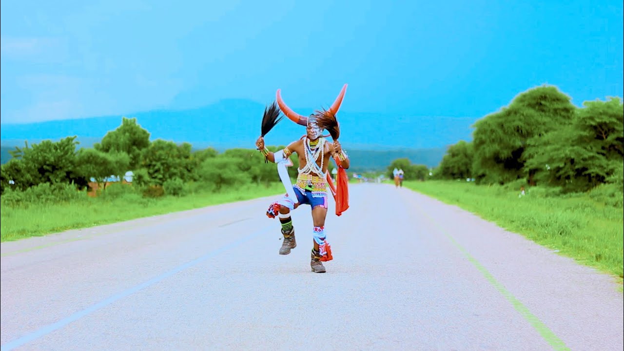 WALAGA LUKWAJA __ MAKIRIKIRI (Official Video)