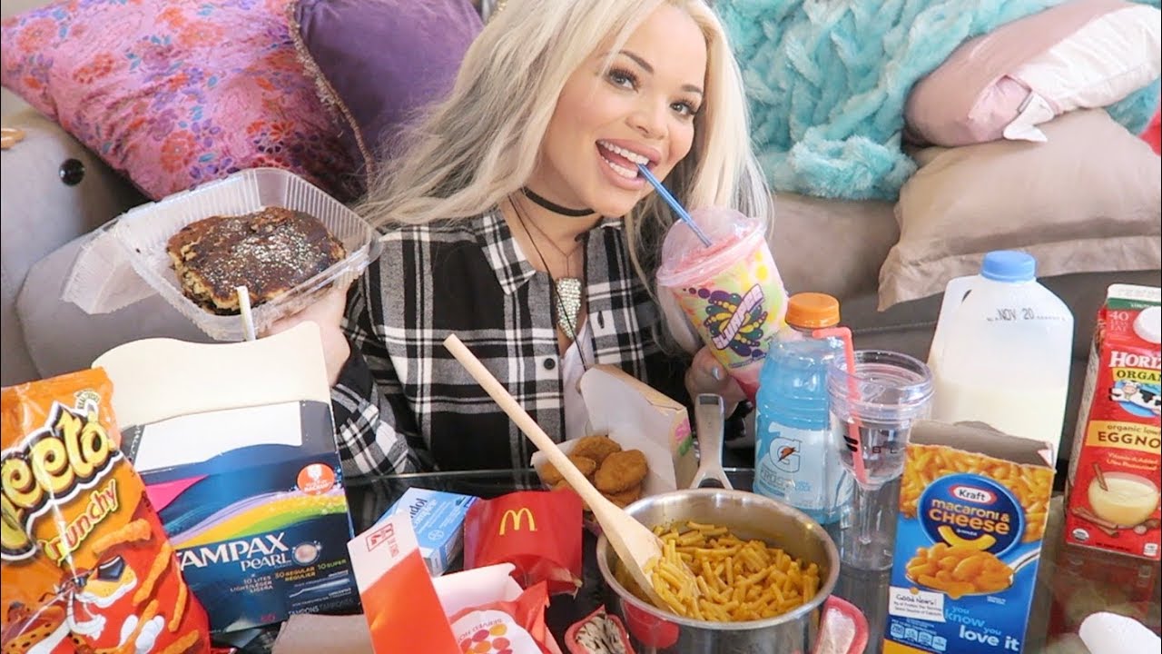 what I eat on my period (mukbang) | junk food eating show