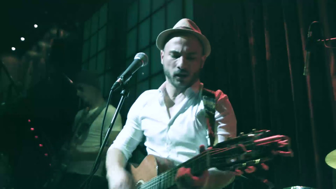 Ismael González - La Quiero a Morir (Directo)
