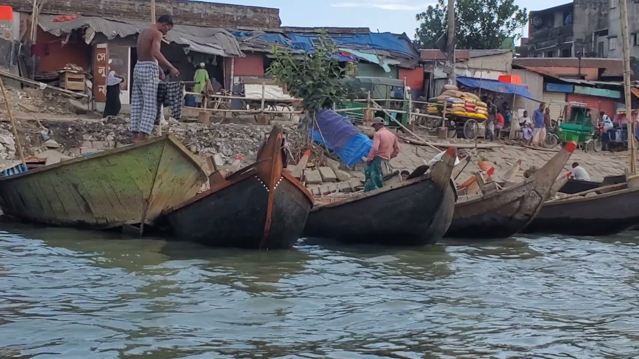 ঢাকার সোআরি ঘাট থেকে জিনজিরা ঘাটে নৌকাতে পার হোলাম I #boating#vb24_tv  #village_bangla24_tv