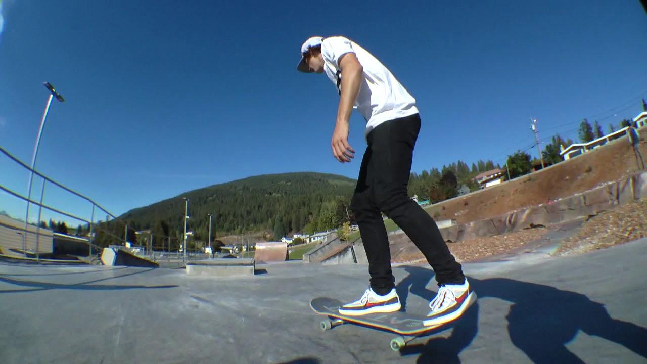 Tribute  The Essentials 2020