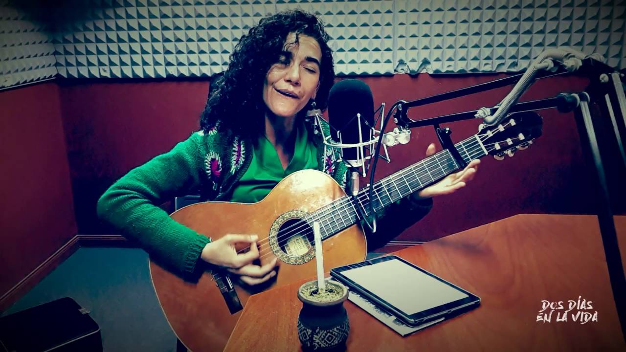Natalia Contesse - Hace Falta Un Guerrillero (Violeta Parra)
