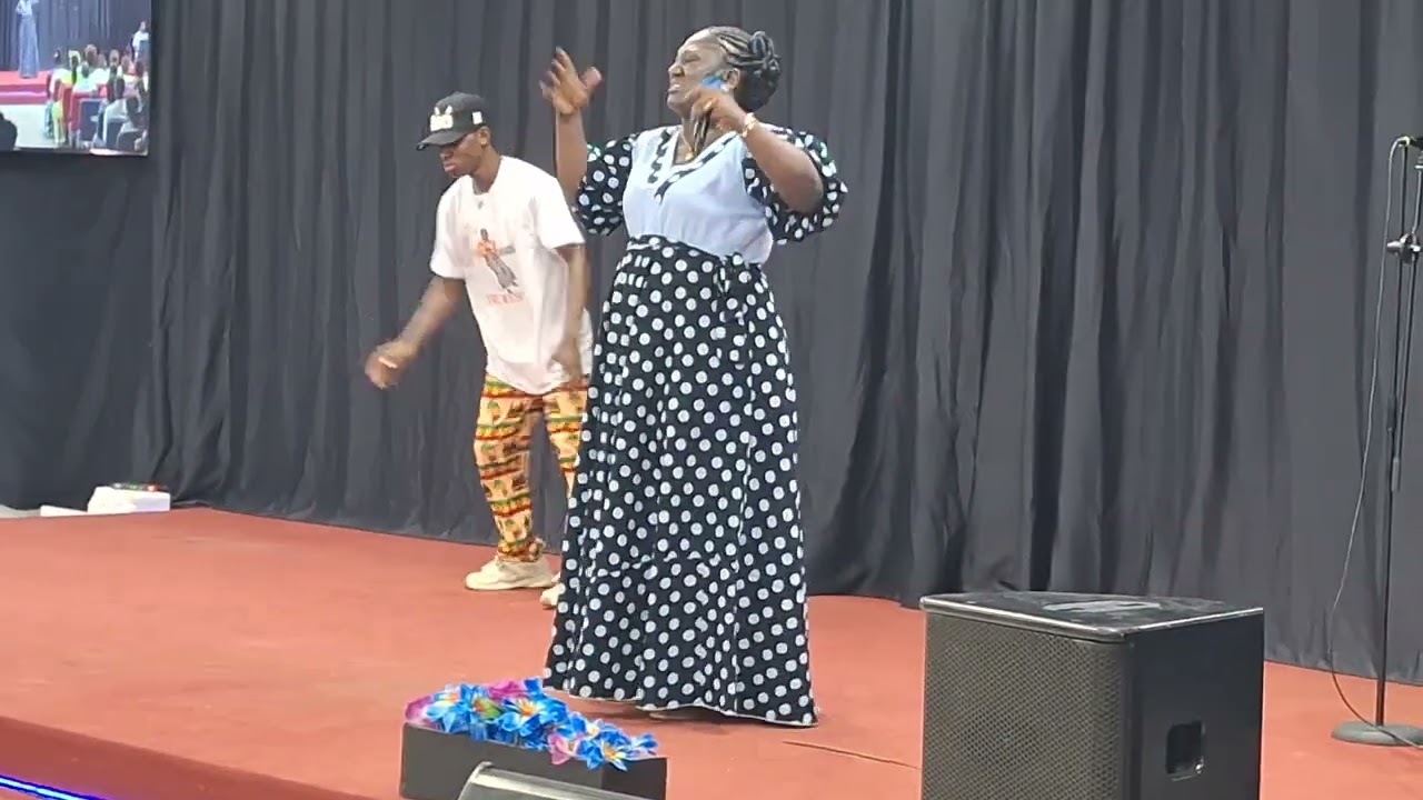 PRESTATION À L'ÉGLISE ASSEMBLÉE DE DIEU DE MARCORY CHEZ LE PASTEUR KOUASSI EMMANUEL 
