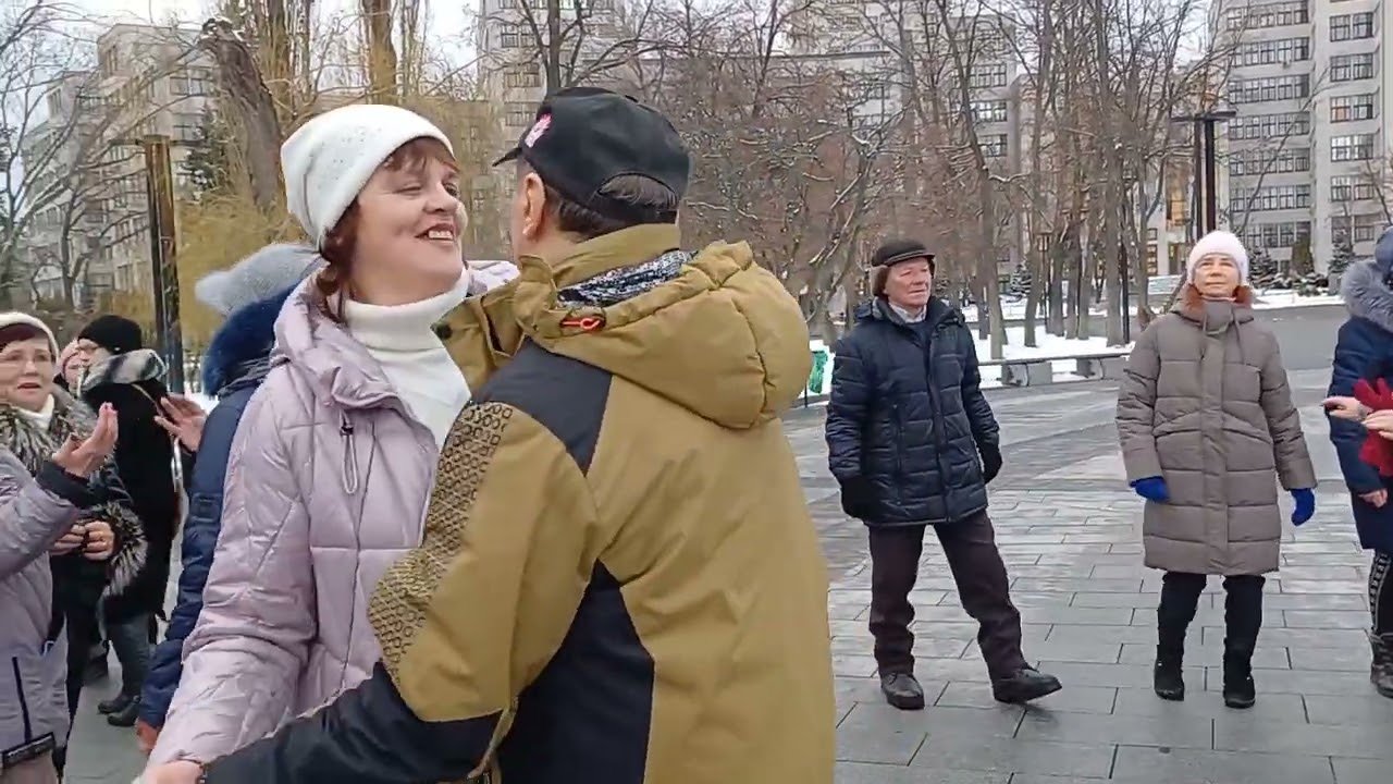 ОДИНОКАЯ ВЕТКА СИРЕНИ♥️ ТАНЦЫ♥️ ХАРЬКОВ