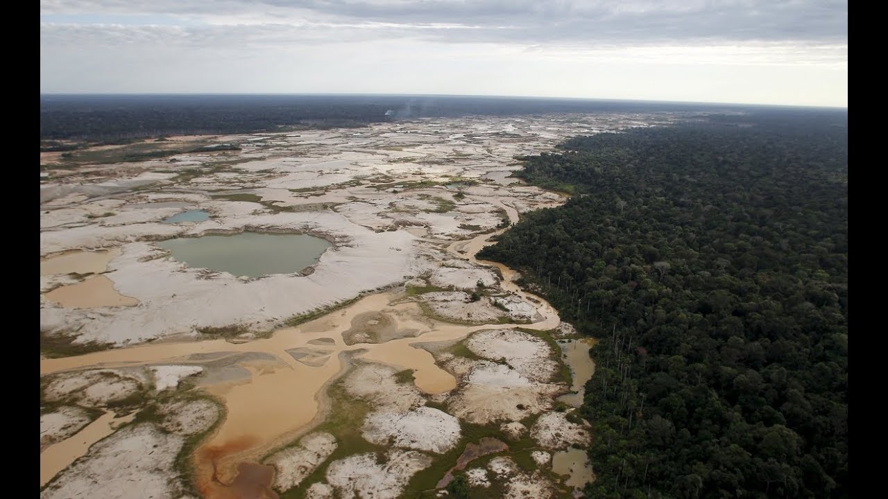 Gold mining leaves heart of Peruvian Amazon a wasteland