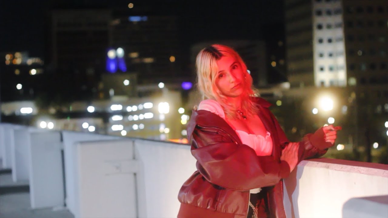 Digital Crush - Woozy (Official Video)