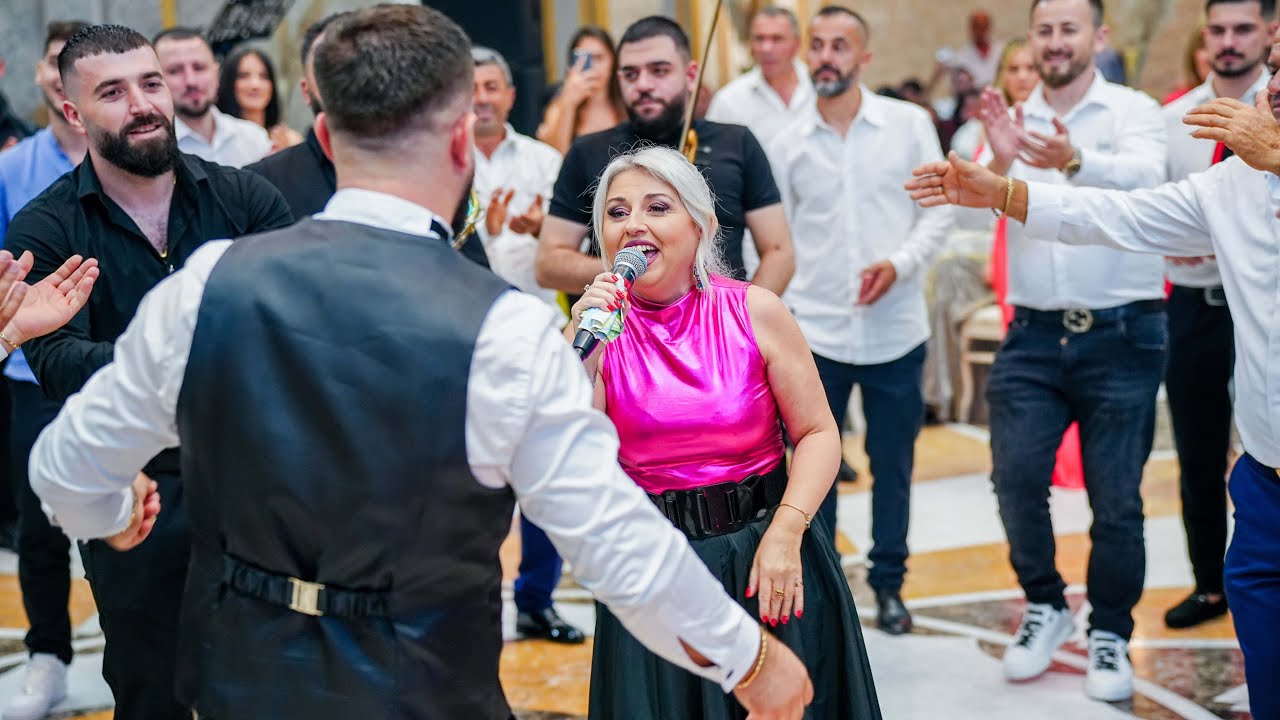 Artiola Toska Surprizon Çiftin dhe Dasmorët🥰