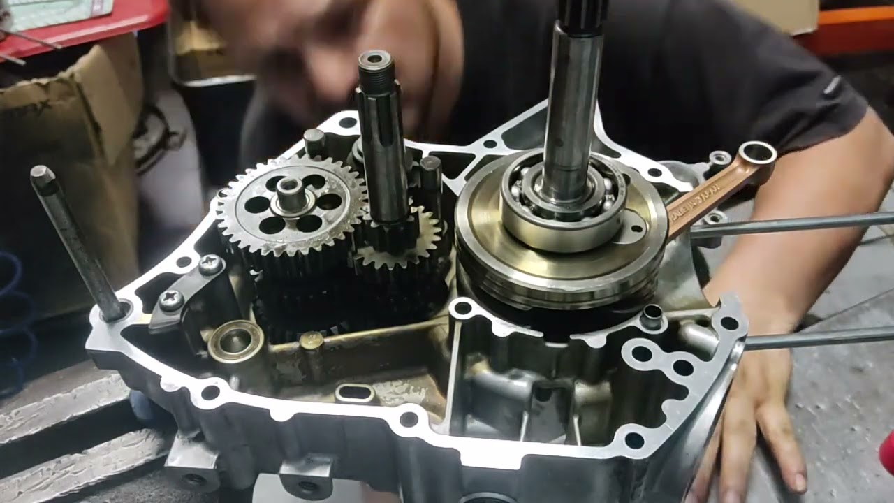 Modenas Kristar 125 βραδινό μοντάζ κινητήρα.