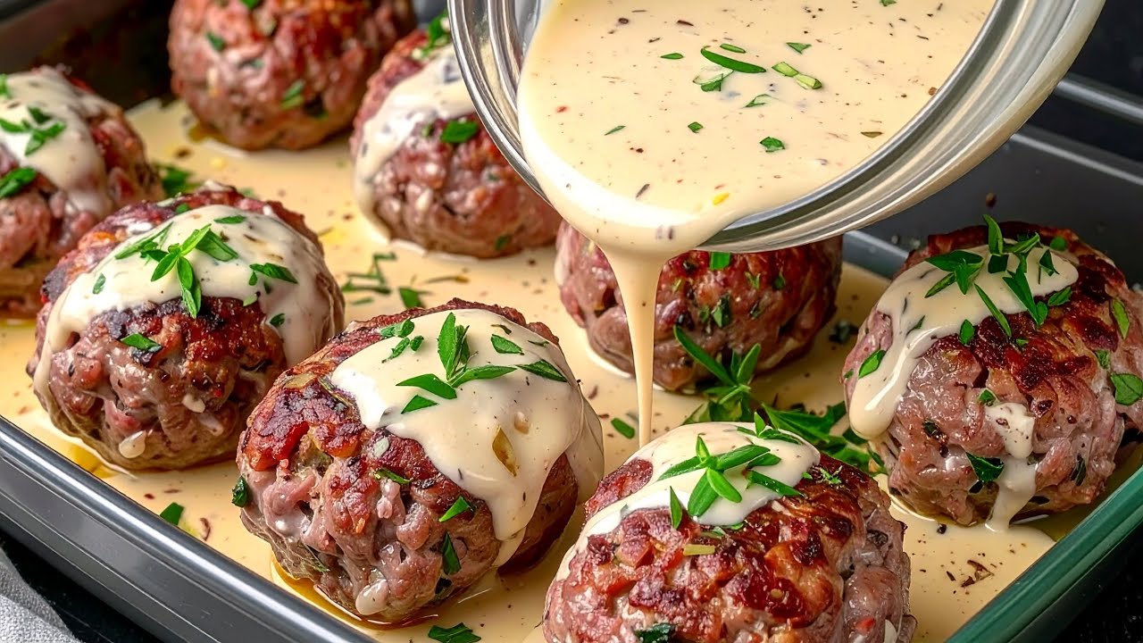 Saftige Hackfleischbällchen aus dem Ofen – mit Käse