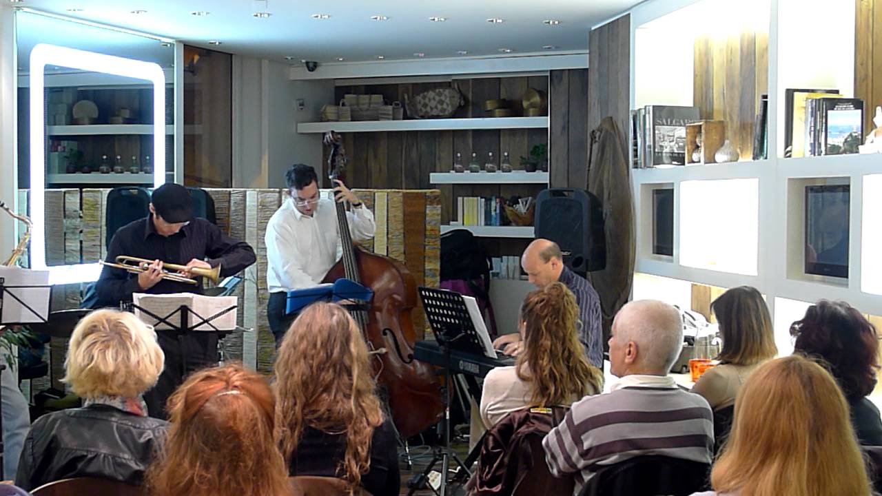 P1020366&nbsp;Herbie&nbsp;Hancock&nbsp;-&nbsp;Driftin&nbsp;-&nbsp;Adrian&nbsp;Dearnell&nbsp;Quintet&nbsp;2011