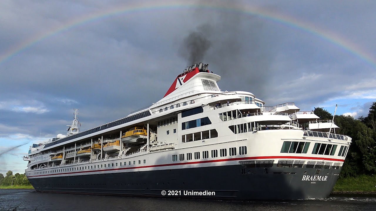 BRAEMAR | under rainbow: amazing ship horn of the Fred.Olsen Cruise Lines ship | 4K-Quality-Video