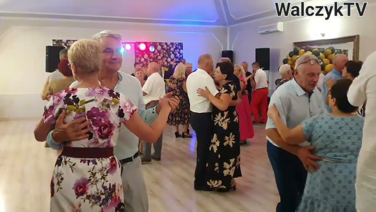 GRAJ SKRZYPKU GRAJ romantyczne tango dla wspaniałych tancerzy na parkiecie w Złotym Dworze 