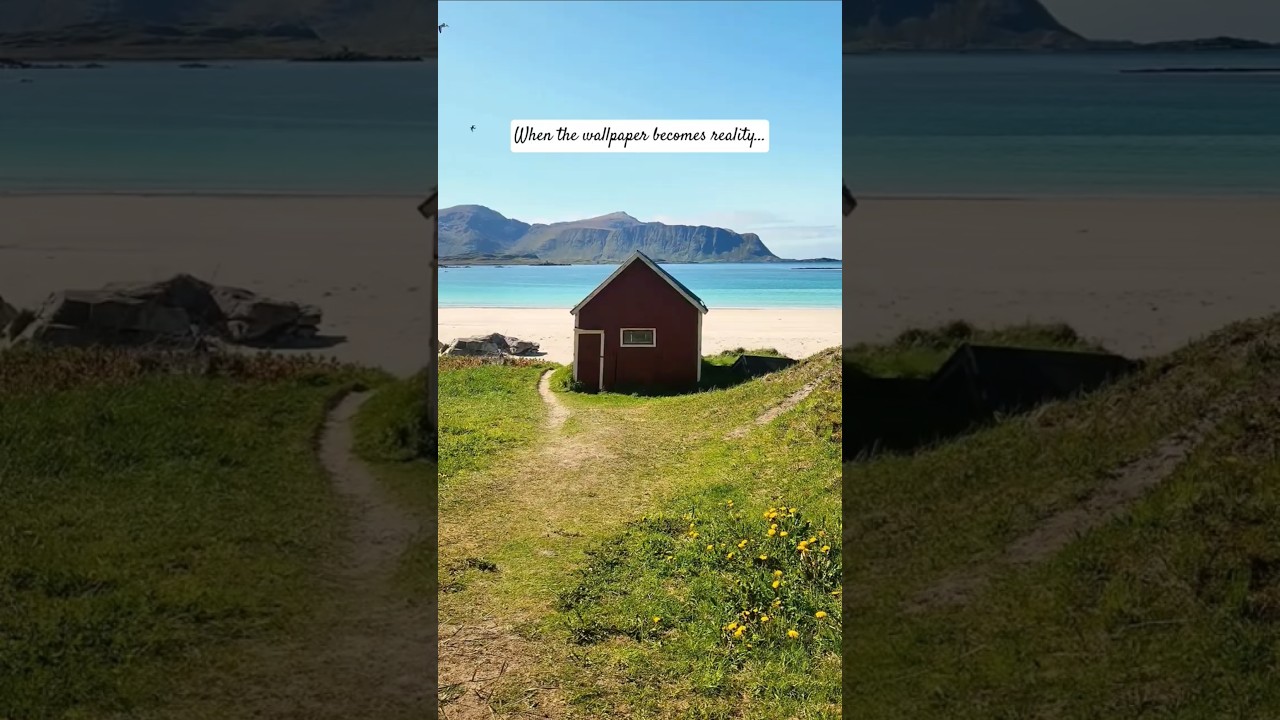 The famous red cabin - Ramberg beach, Lofoten 🇳🇴 