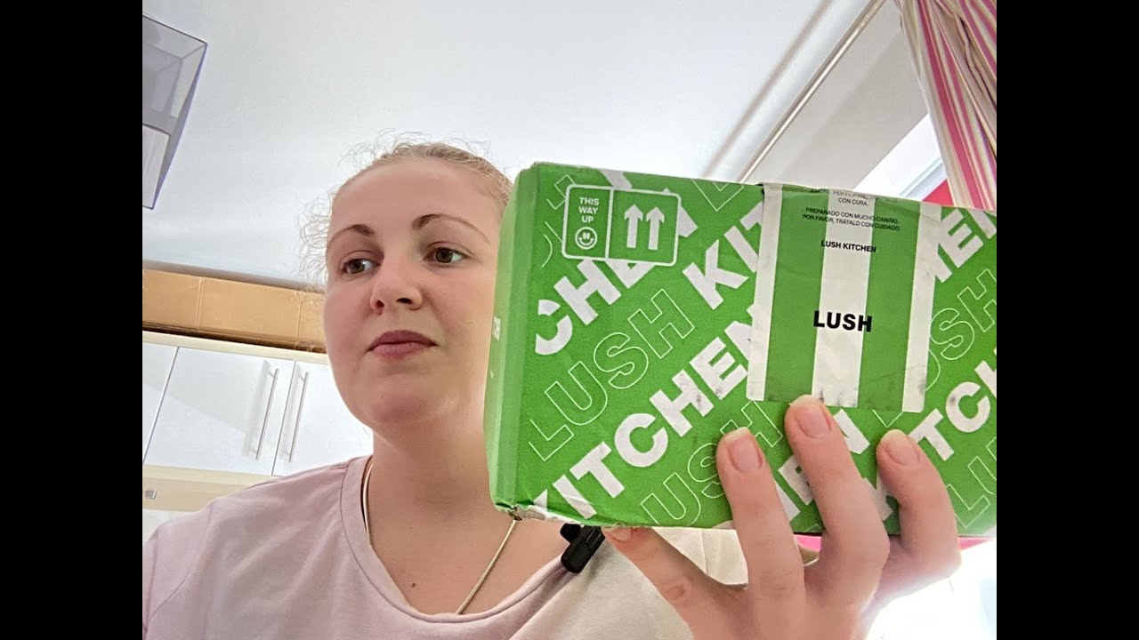 Lush Kitchen Box Bath Edition Marvellous Magic September 2024