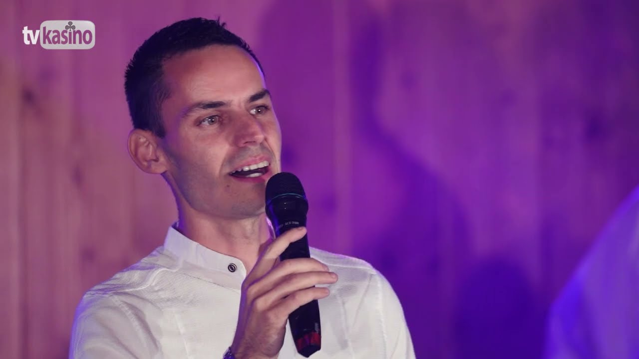 Pavol Laták: Biela ruža rozvkitala (zmes)