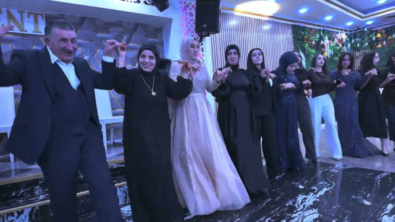 Toprağın Sesi, Halkın Dansı: Kars Doğu Halayları (En Coşkulu Anlar)