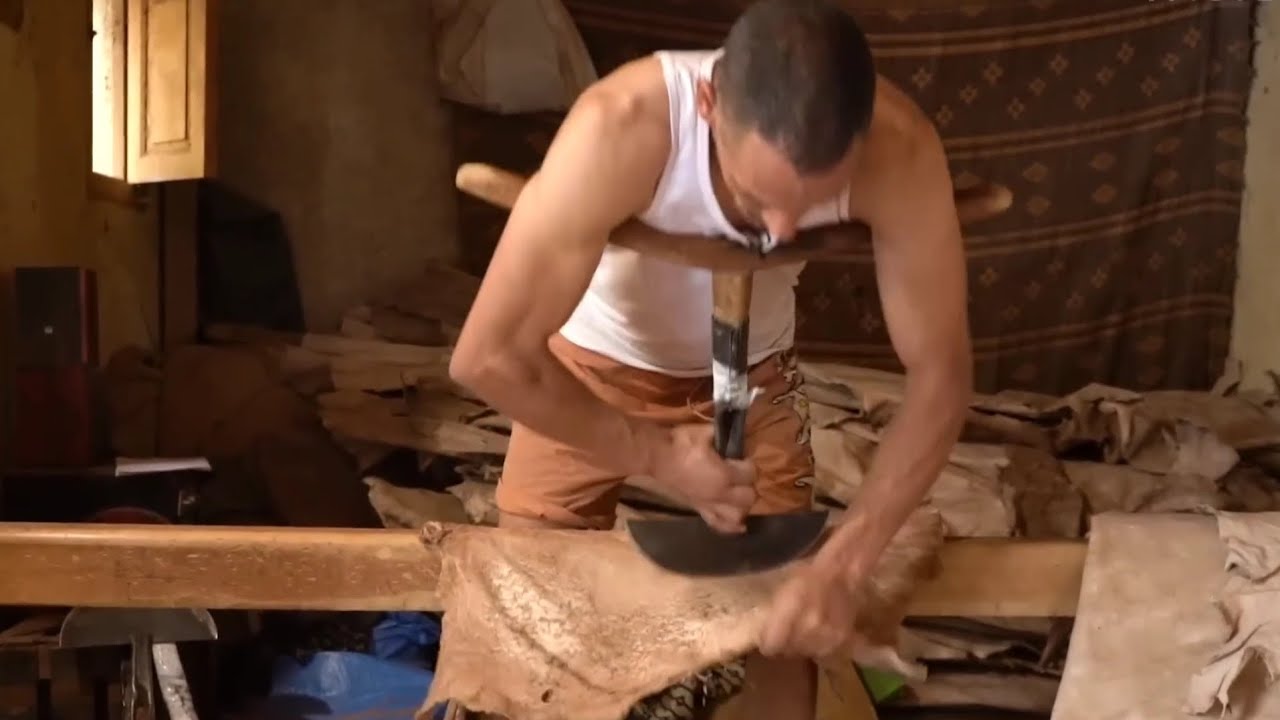 From Raw to Refined: The Journey of Moroccan Leather in Marrakech