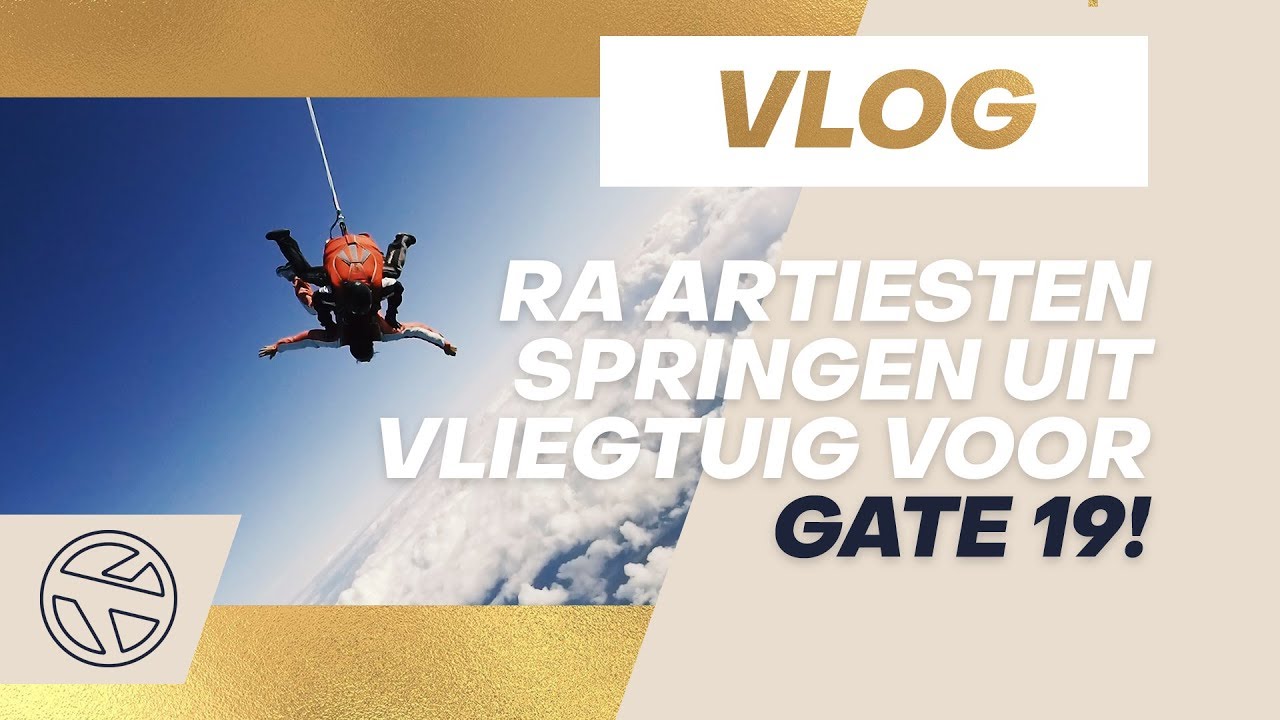 WELKE GATE 19 ARTIEST SPRINGT UIT HET VLIEGTUIG?