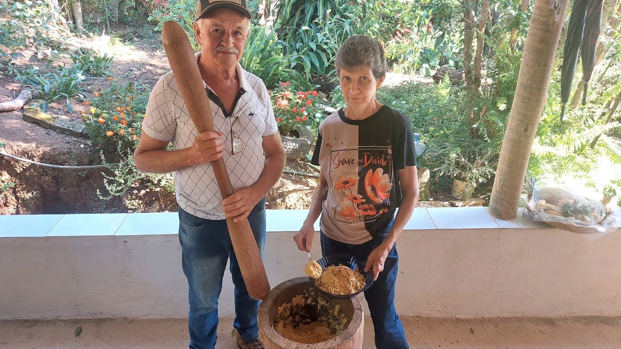 PAÇOCA COM RAPADURA NO PILÃO CAIPIRA COM DIMON E REGINA