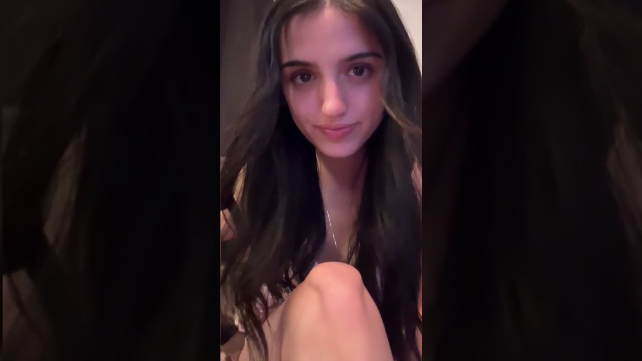 Alessandra Periscope 3509❤️ #periscope #live #stream #broadcast #vlog #beautiful #prettygirl #viral