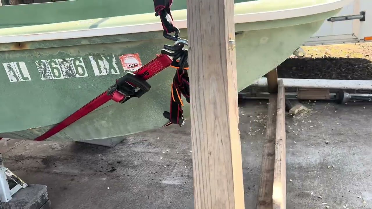 Restoring My Grandfathers 1971 McKee Craft 14’ Bass Boat - Part 4