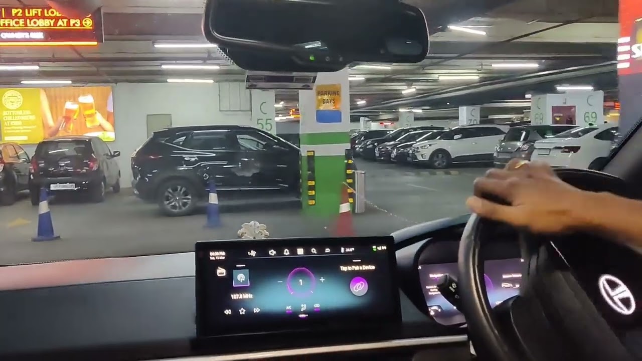 Parking at Inorbit Mall Cyberabad, Hyderabad #nexon #safari