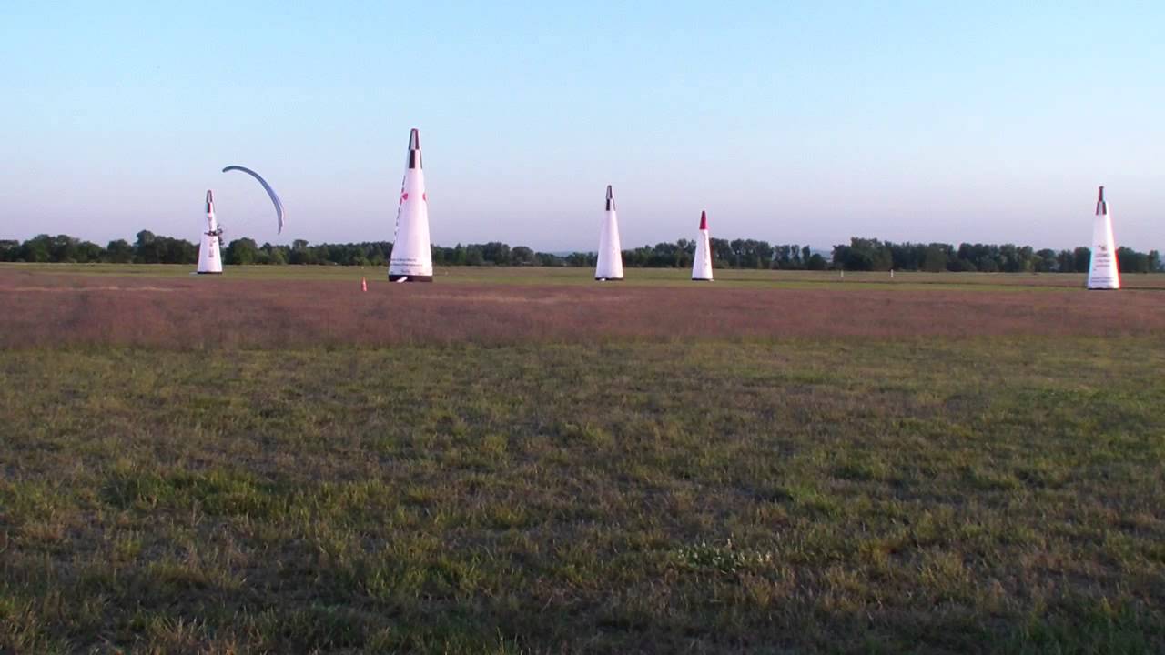 2ndWORLD PARAMOTOR SLALOM CHAMPIONSHIP Legnica 2015 Pilot: Wojciech B&oacute;gdał