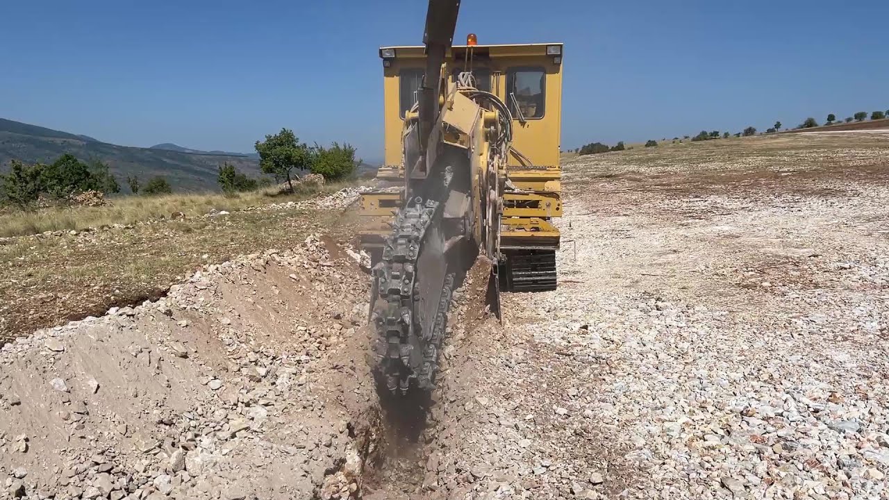 Vermeer T658 Trencher Working On Hard Ground - Opening A Cable Line Ditch - Diastasi Ateve