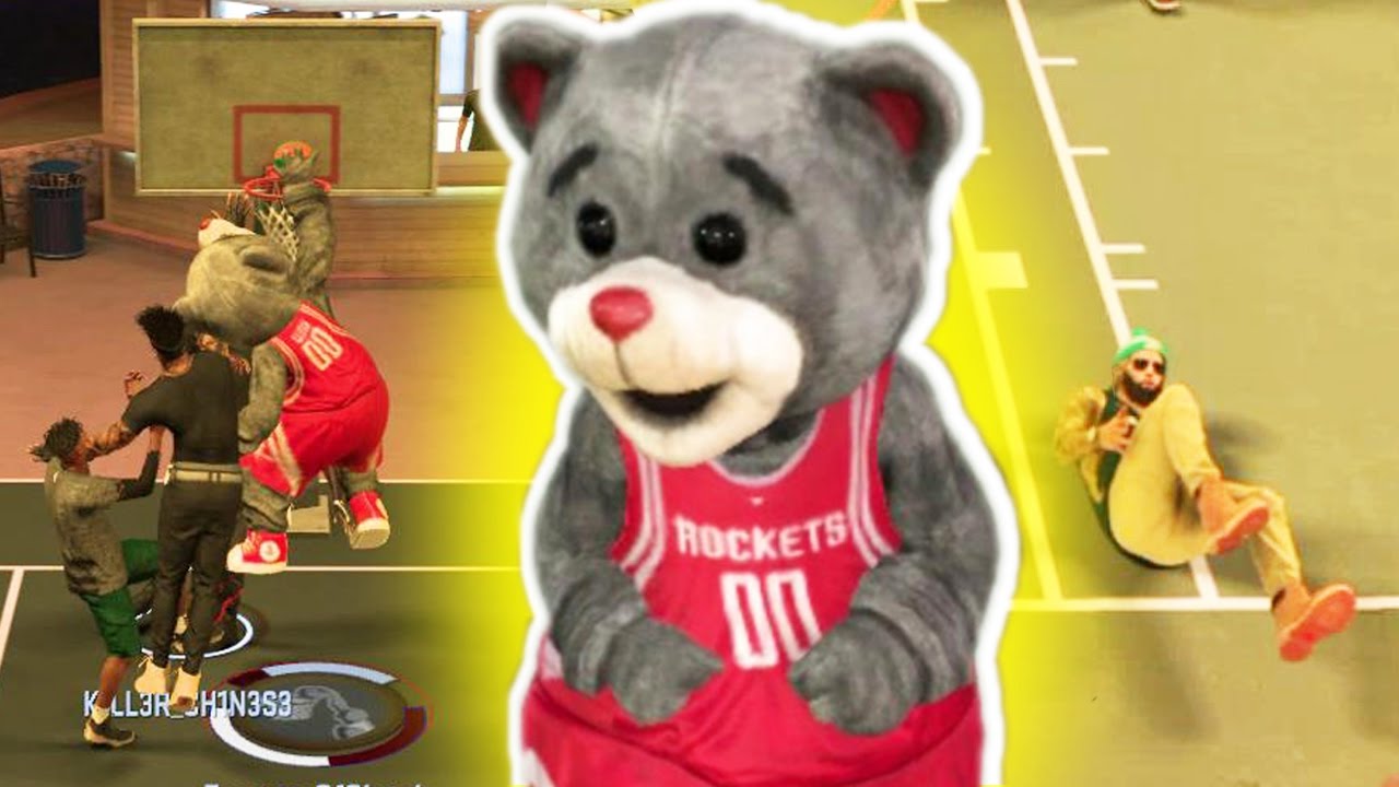 ПЛЮШЕВЫЙ МЕДВЕДЬ В ПАРКЕ!? БЕЗУМНЫЕ КОНТАКТНЫЕ ДАНК-БРОСКИ NBA 2K17